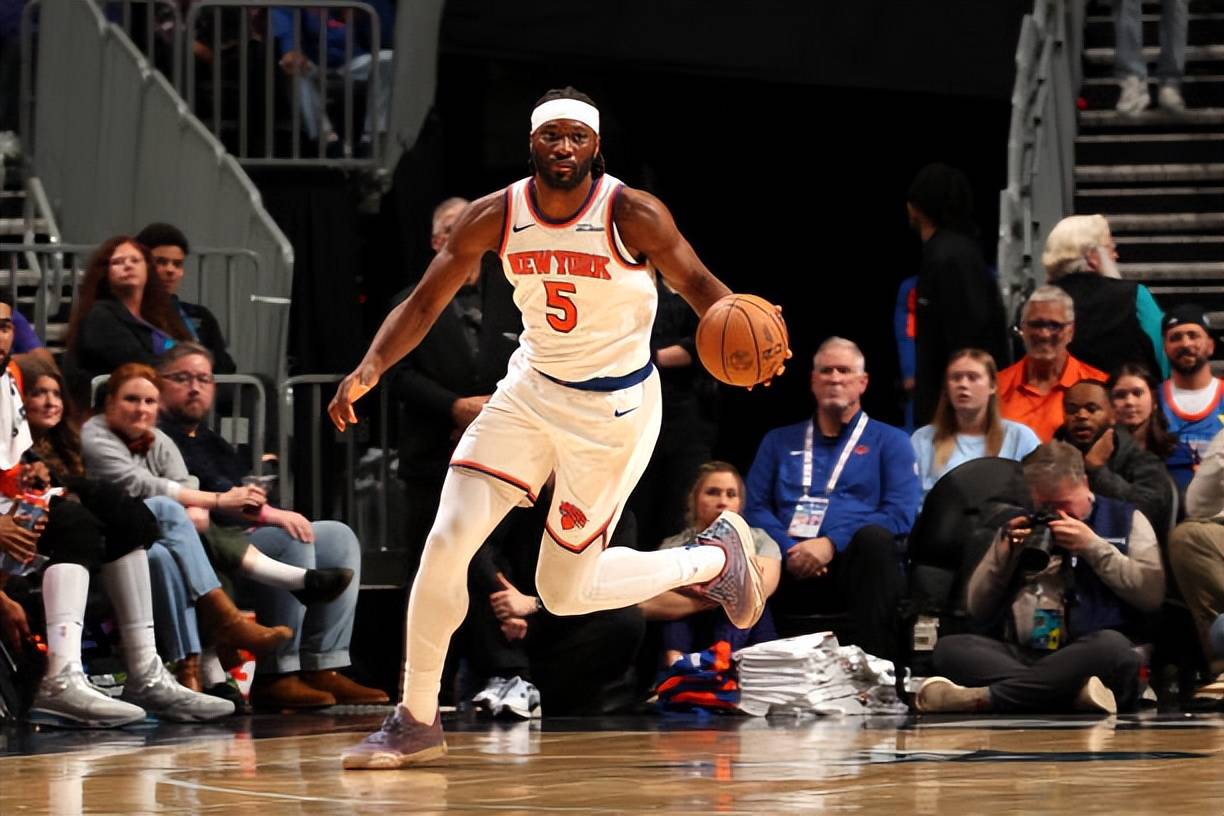 开云体育官网清晨突围战来临，萨克拉门托国王围绕NBA常规赛再遭质疑，目标明确，更衣室氛围转暖的简单介绍