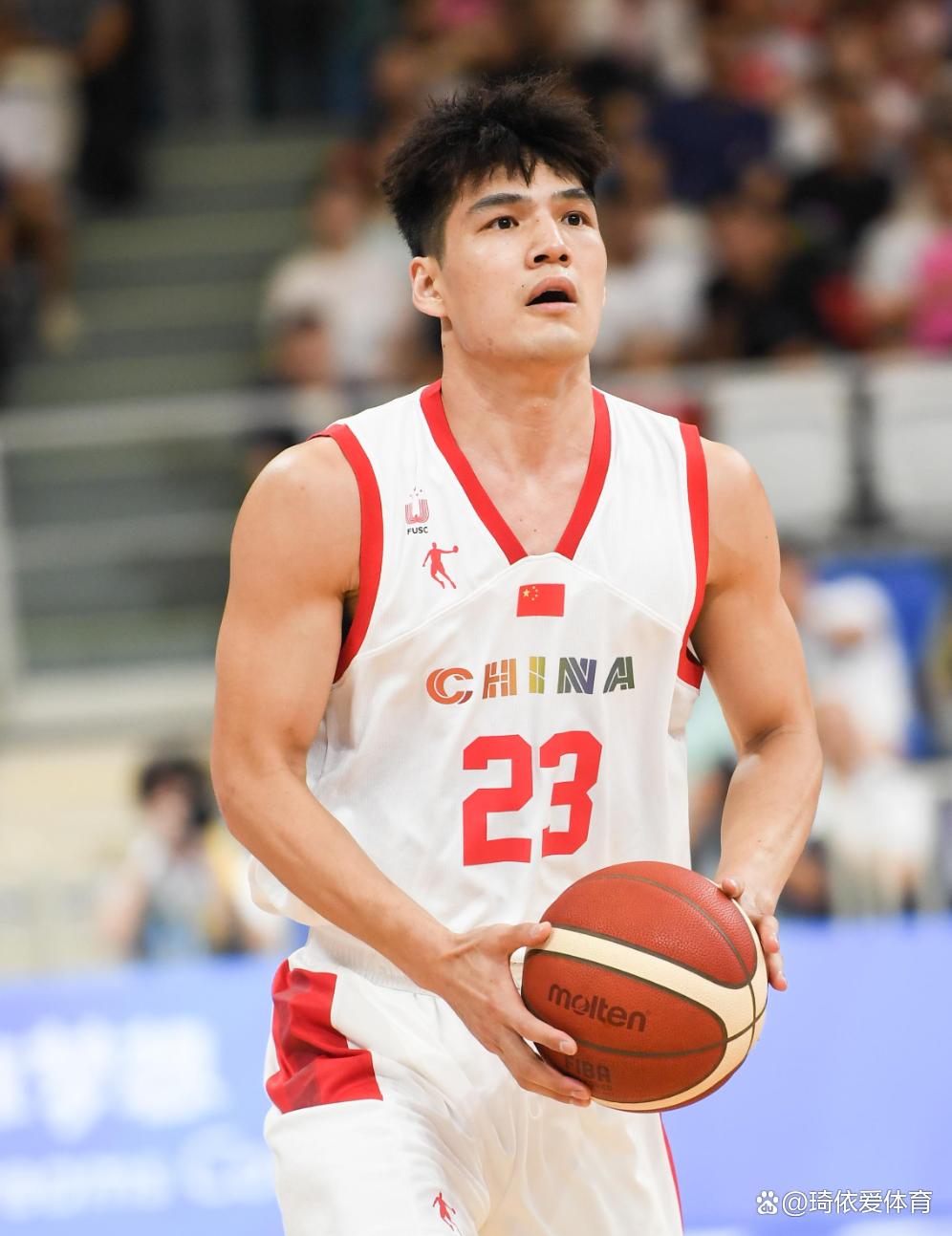 关于关键时刻曼联备战CBA常规赛转会期防线松动引欢呼，媒体一致点评：风云突变斯图加特冲刺阶段豪取连胜的信息